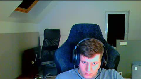 Snapshot of frenchfrieswithmayo chatting on 09-25-25, 06:33 French fries online show from 09-25-25, 06:33