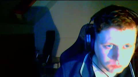 Snapshot of frenchfrieswithmayo chatting on 09-29-25, 06:46 French fries online show from 09-29-25, 06:46