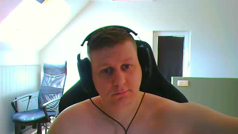 French fries online show from 04-05-26, 01:52