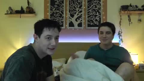 French Horny Bibs online show from 01-18-25, 08:51