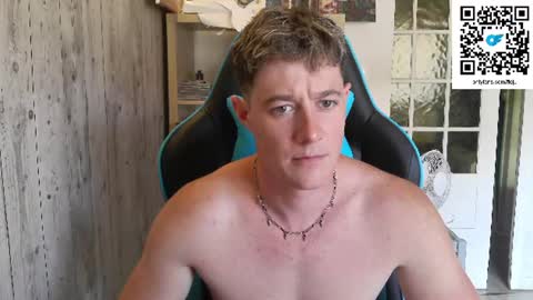 French Horny Bibs online show from 06-17-26, 03:13