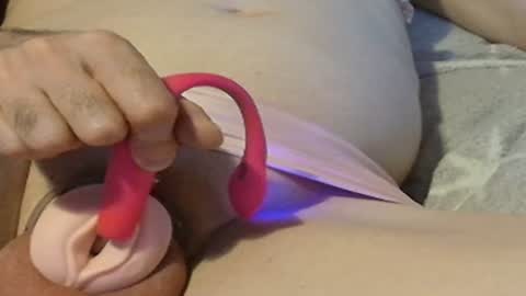 Snapshot of frenulumsnap chatting on 07-25-26, 11:24 Meadow online show from 07-25-26, 11:24