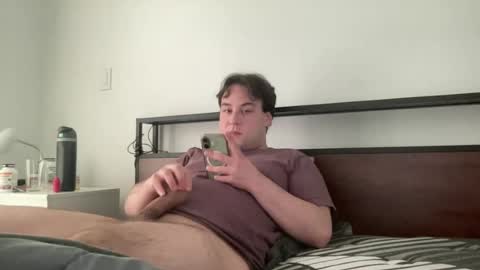 Snapshot of freshandfun18 chatting on 07-07-26, 11:42 NO RECORDING online show from 07-07-26, 11:42