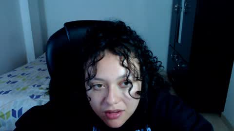 Snapshot of freud_x_louise1 chatting on 01-17-25, 05:21 Louise  online show from 01-17-25, 05:21