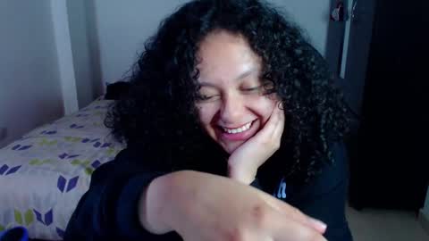 Snapshot of freud_x_louise1 chatting on 01-27-25, 07:14 Louise  online show from 01-27-25, 07:14