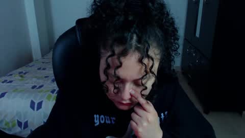 Snapshot of freud_x_louise1 chatting on 02-24-25, 05:11 Louise  online show from 02-24-25, 05:11