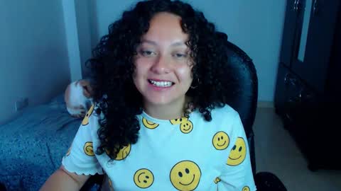 Snapshot of freud_x_louise1 chatting on 09-15-25, 12:16 Louise  online show from 09-15-25, 12:16