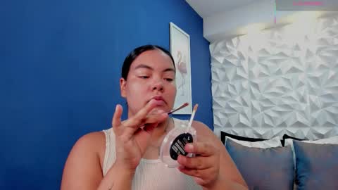 Freya online show from 12-05-25, 12:03