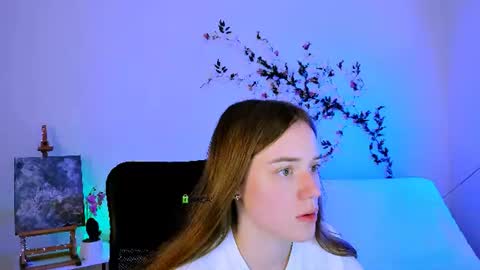 Snapshot of freya_cute_ chatting on 07-29-26, 08:34 your Freya online show from 07-29-26, 08:34