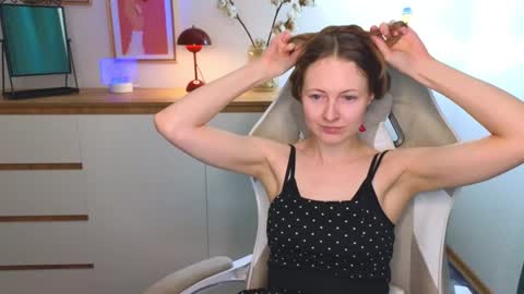 Freya online show from 12-11-24, 07:25