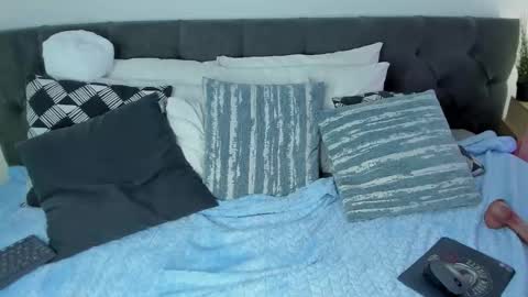 Snapshot of freya_stonee chatting on 03-08-25, 02:51 Freya online show from 03-08-25, 02:51