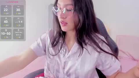 Snapshot of freya_sweet09 chatting on 06-20-26, 07:22 freya_sweet09 online show from 06-20-26, 07:22