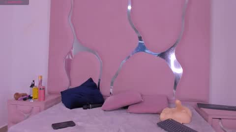 Freyaht online show from 03-13-26, 04:52