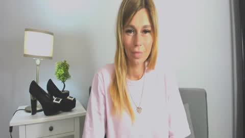freyanaughty69 online show from 07-29-26, 05:55