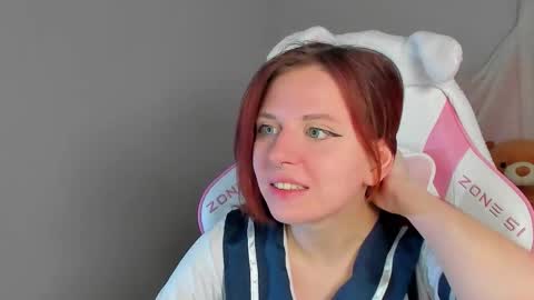 Snapshot of freyavey chatting on 02-07-26, 05:33 FreyaVey online show from 02-07-26, 05:33