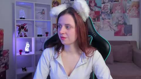 Snapshot of freyavey chatting on 02-08-26, 05:22 FreyaVey online show from 02-08-26, 05:22