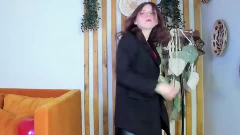 Snapshot of freyaveys chatting on 05-30-26, 05:15 FreyaVeys online show from 05-30-26, 05:15