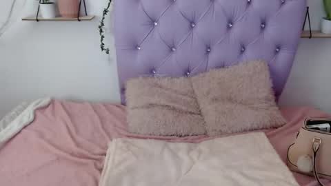 Freyja online show from 09-25-25, 09:29