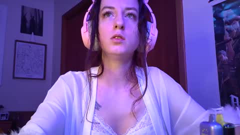 Snapshot of freythegemini chatting on 01-06-25, 04:04 FreyaTheGemini online show from 01-06-25, 04:04