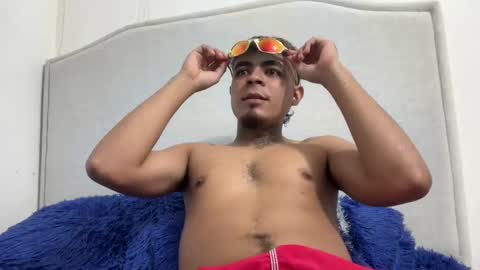 freyva_ online show from 10-05-25, 11:41