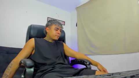 freyva_ online show from 07-15-26, 06:24