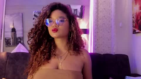 Frezzita online show from 11-22-25, 07:46