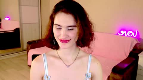 Frida online show from 01-25-25, 02:04