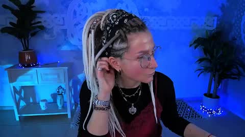 Frida Tander online show from 04-07-26, 05:19