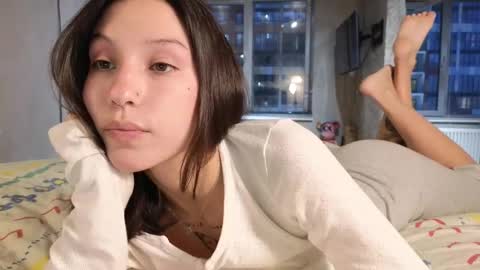 Snapshot of friend_foryou chatting on 02-20-25, 03:30 Lina online show from 02-20-25, 03:30