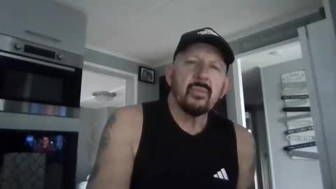 Snapshot of friskyneedsum chatting on 12-15-25, 02:54 bob online show from 12-15-25, 02:54