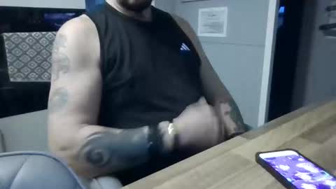 Snapshot of friskyneedsum chatting on 12-18-25, 04:02 bob online show from 12-18-25, 04:02