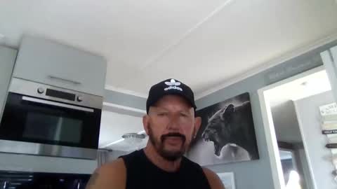 Snapshot of friskyneedsum chatting on 01-13-26, 12:32 bob online show from 01-13-26, 12:32