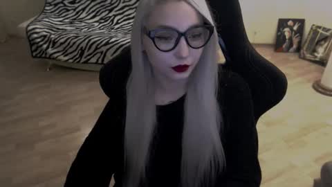 Snapshot of fromsun_forsoul chatting on 10-09-25, 09:46 Lilith online show from 10-09-25, 09:46