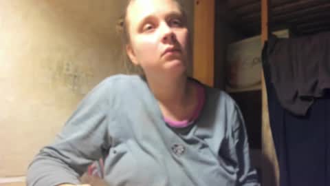 Snapshot of frumcake chatting on 03-09-25, 09:36 FrumCake online show from 03-09-25, 09:36