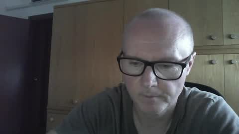 Snapshot of frustino75 chatting on 06-21-26, 04:20 Frustino online show from 06-21-26, 04:20