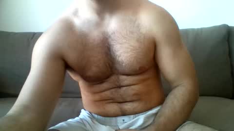 Snapshot of frvench chatting on 05-11-26, 12:00 frvench online show from 05-11-26, 12:00