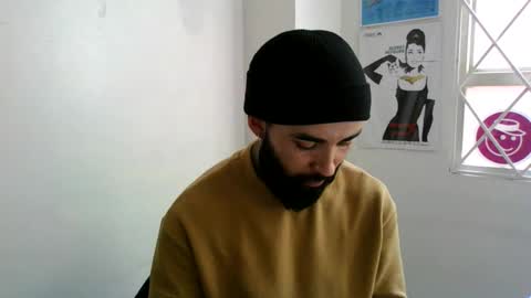 Snapshot of ftmen chatting on 05-26-26, 01:29 Jestevan online show from 05-26-26, 01:29