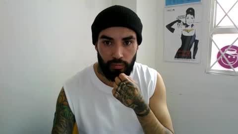 Snapshot of ftmen chatting on 06-04-26, 02:01 Jestevan online show from 06-04-26, 02:01