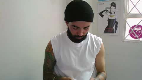 Snapshot of ftmen chatting on 06-09-26, 01:34 Jestevan online show from 06-09-26, 01:34