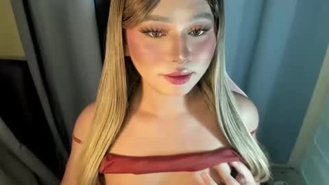 R A I N M O R A L E S  G M A I L . C O M online show from 04-25-26, 04:04