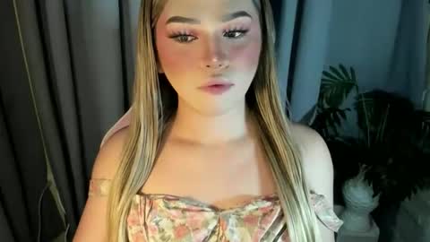 Snapshot of fuckdoll_rain chatting on 05-28-26, 02:47 R A I N M O R A L E S G M A I L . C O M online show from 05-28-26, 02:47