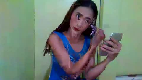 Snapshot of fucking_angel98 chatting on 06-08-26, 06:25 Angel online show from 06-08-26, 06:25