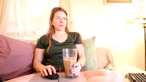 Snapshot of fuckmypussyplz1 chatting on 04-29-26, 12:31 fuckmypussyplz1 online show from 04-29-26, 12:31