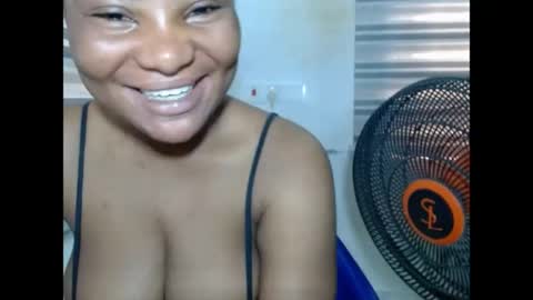 Snapshot of fuckxmypussy chatting on 04-23-26, 08:24 fuckxmypussy online show from 04-23-26, 08:24