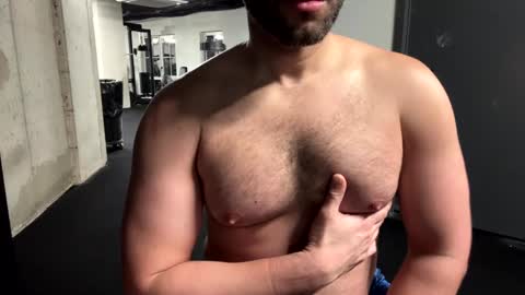 Snapshot of fuckyeahcoach chatting on 12-16-24, 08:20 Muscle Bear Jock in Training online show from 12-16-24, 08:20