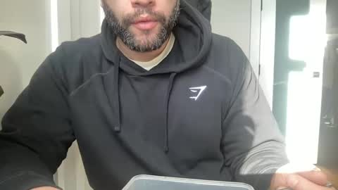Snapshot of fuckyeahcoach chatting on 01-05-25, 03:02 Muscle Bear Jock in Training online show from 01-05-25, 03:02