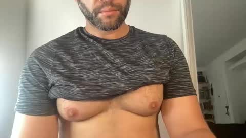 Snapshot of fuckyeahcoach chatting on 09-23-25, 02:20 Muscle Bear Jock in Training online show from 09-23-25, 02:20