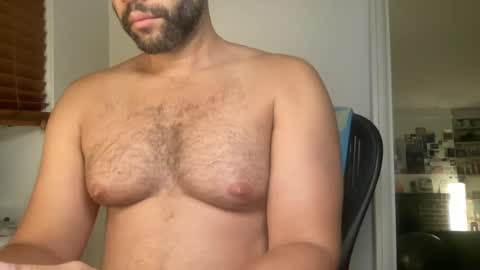 Snapshot of fuckyeahcoach chatting on 09-30-25, 07:57 Muscle Bear Jock in Training online show from 09-30-25, 07:57