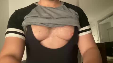 Snapshot of fuckyeahcoach chatting on 10-16-25, 01:06 Muscle Bear Jock in Training online show from 10-16-25, 01:06
