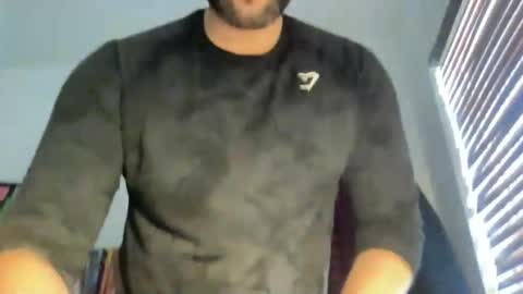 Snapshot of fuckyeahcoach chatting on 03-29-26, 07:58 Muscle Bear Jock in Training online show from 03-29-26, 07:58